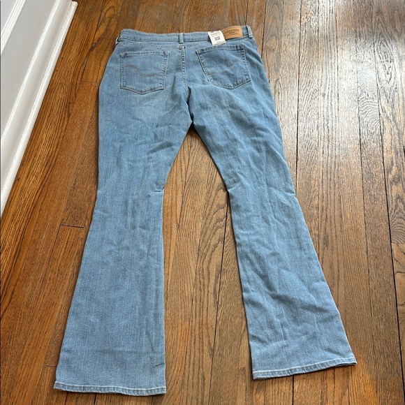 Levis Mid Rise Classic Bootcut Jeans 12 W31 L32 NEW NWT - Picture 7 of 7